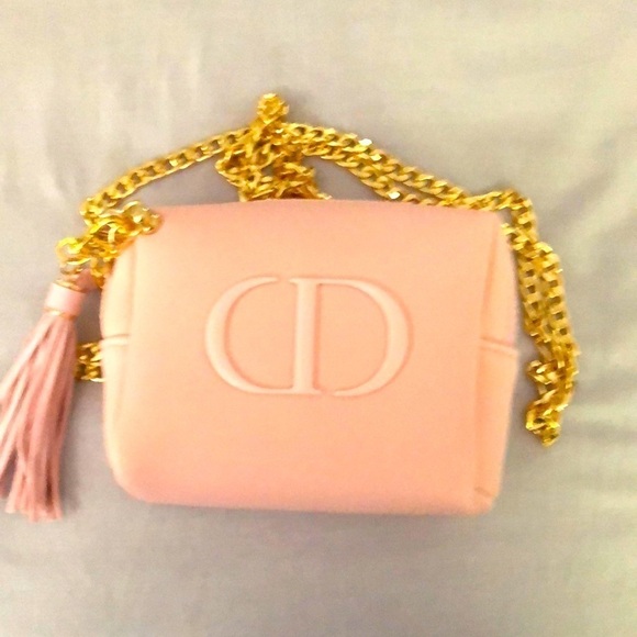 Dior Handbags - NEW Dior Beauty Conversion Bag